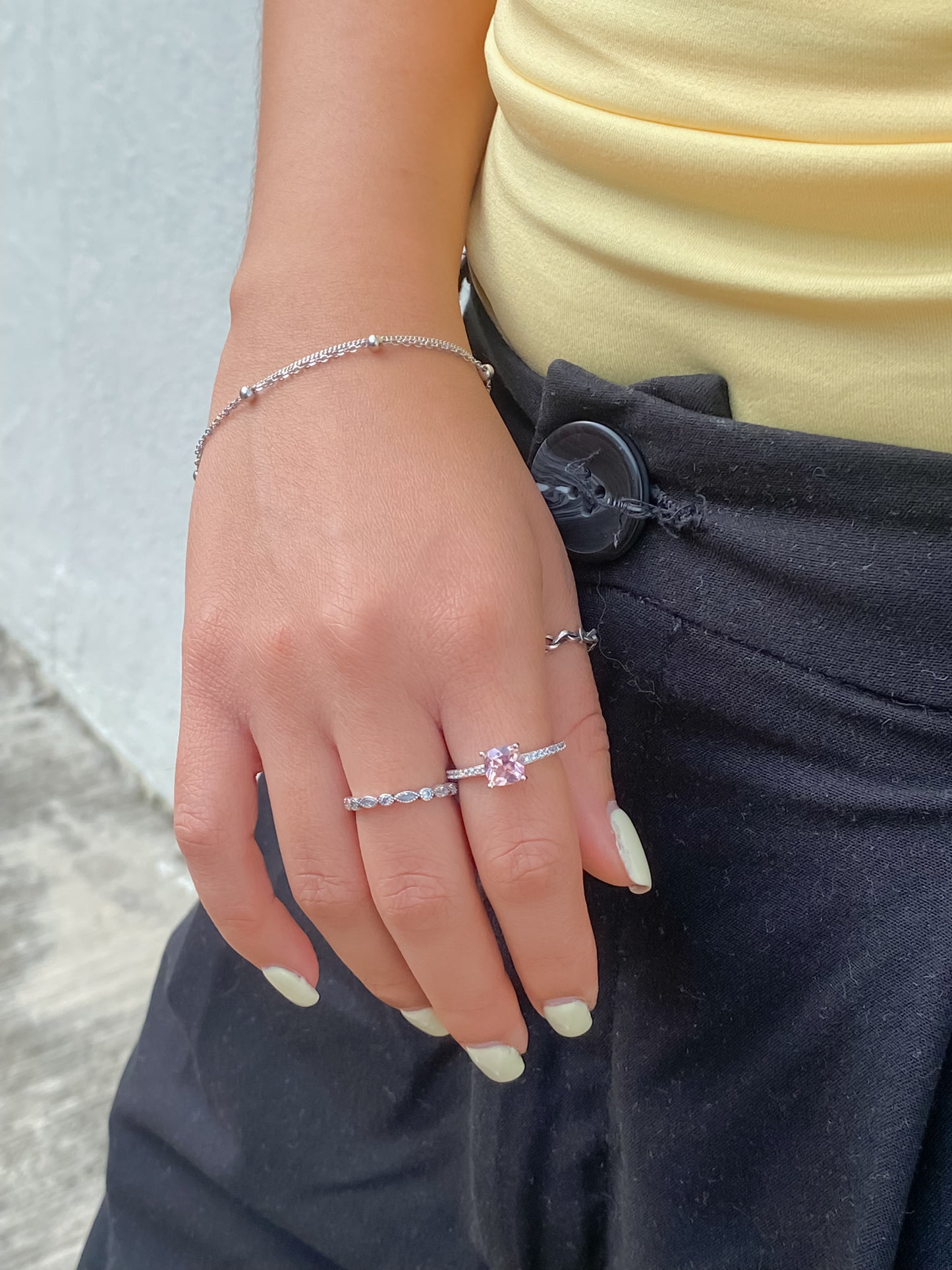 Anillo mujer plata ley con cristal rosa idea de uso