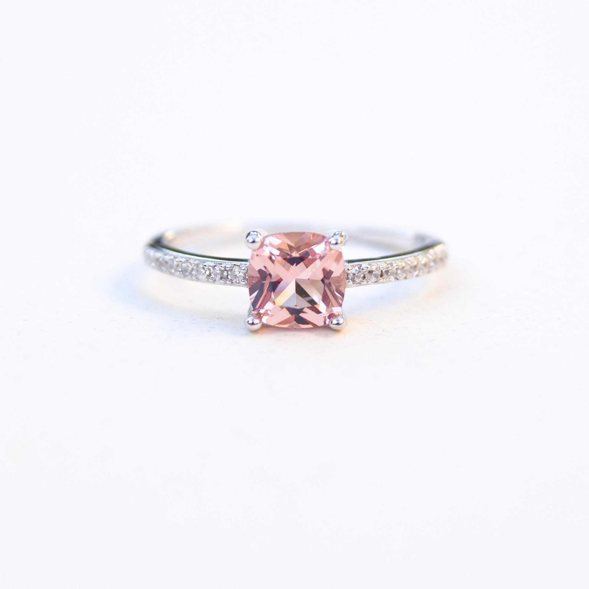 Anillo plata ley con cristal rosa dosce joyeria